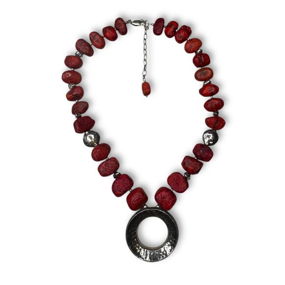 Silpada N1370 Sterling Silver Red Sponge Coral Hammered Circle Necklace - Picture 1 of 13
